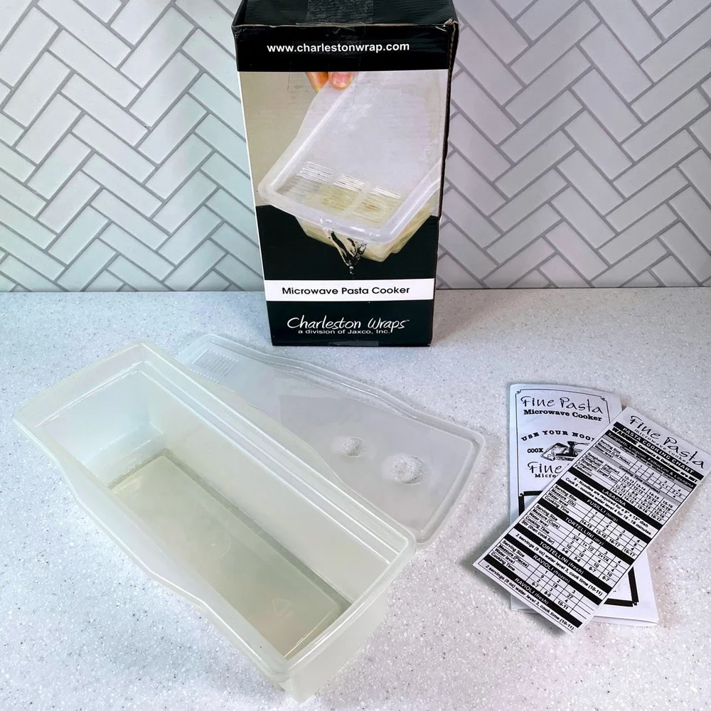 Charleston Wraps Fine Pasta Microwave Cooker with Strainer Lid and Cooking Chart